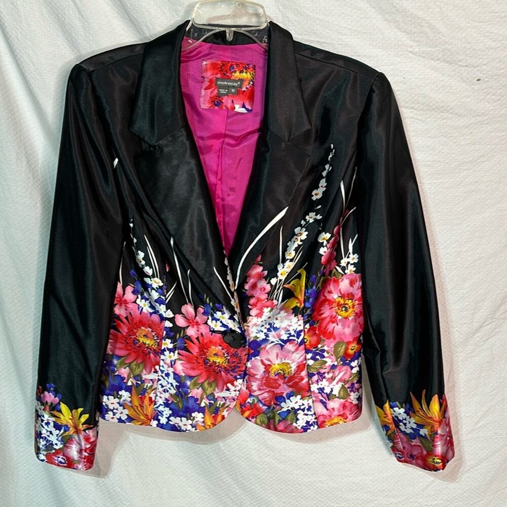 Anthracite 12 black one button fitted shaped jacket floral pattern like new